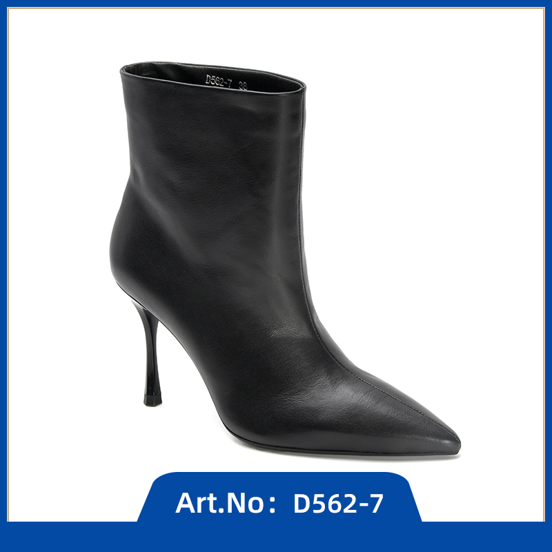 D562-7